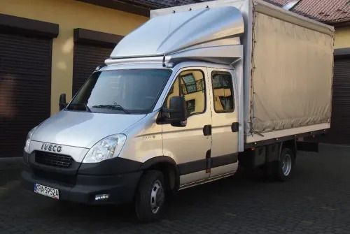 Samochód Iveco Daily 35c21 2012 DMC 3,5T DOKA dubel kabina - Utilitaire rideaux coulissants (PLSC), Utilitaire double cabine: photos 2 Samochód Iveco Daily 35c21 2012 DMC 3,5T DOKA dubel kabina - Utilitaire rideaux coulissants (PLSC), Utilitaire double cabine: photos 2