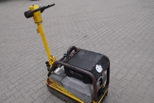 Ubijarka Wacker 4045 2011 - Plaque vibrante: photos 1 Ubijarka Wacker 4045 2011 - Plaque vibrante: photos 1