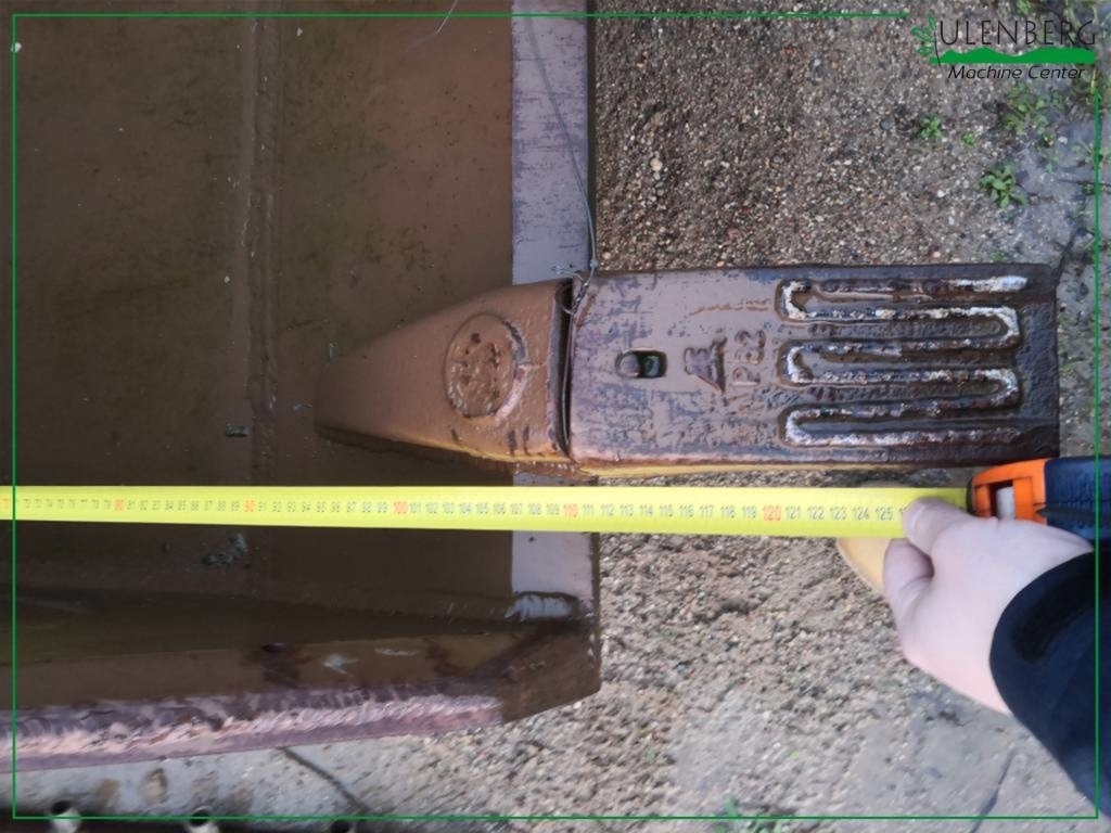 Łyżka rozwiena do ładowarki lub koparkoładowarki V - Godet pour Engins de chantier: photos 5 Łyżka rozwiena do ładowarki lub koparkoładowarki V - Godet pour Engins de chantier: photos 5