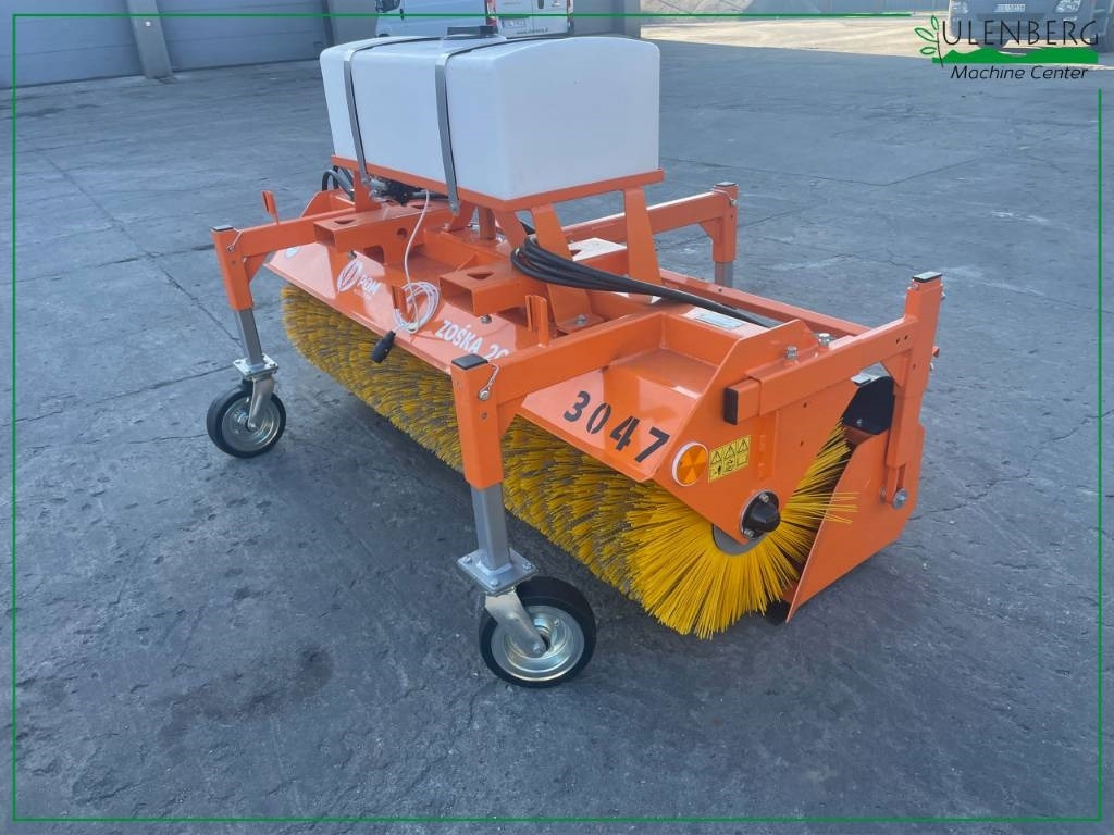 Pom AUGUSTÓW T801/1 - Brosse pour Tracteur communal: photos 1 Pom AUGUSTÓW T801/1 - Brosse pour Tracteur communal: photos 1