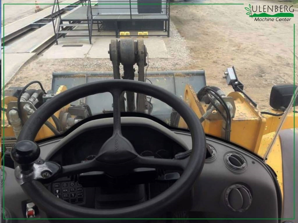 Chargeuse sur pneus Volvo L 110 G: photos 12