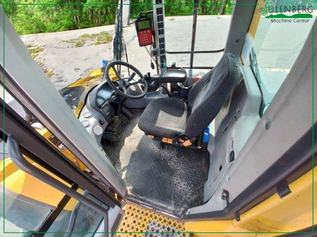 Volvo L 120 G - Chargeuse sur pneus: photos 5 Volvo L 120 G - Chargeuse sur pneus: photos 5