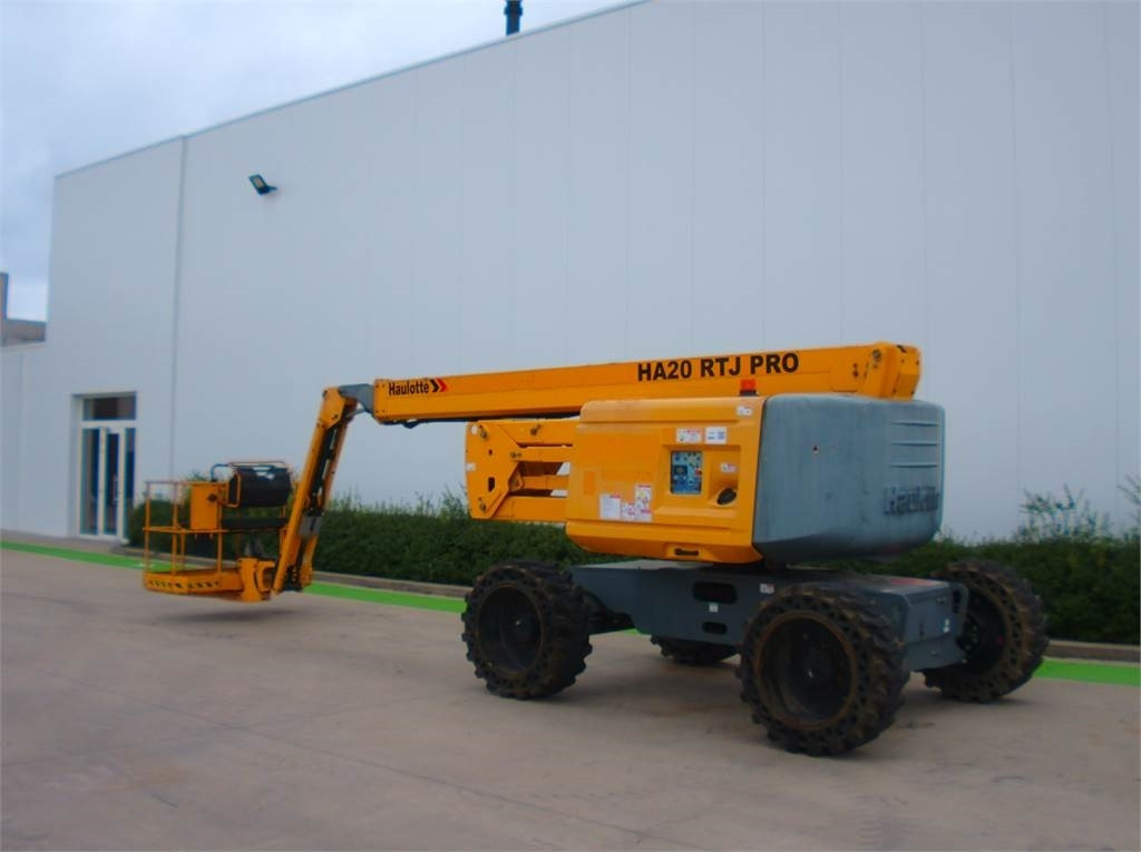 Haulotte HA20RTJ Pro - Nacelle articulée: photos 3 Haulotte HA20RTJ Pro - Nacelle articulée: photos 3