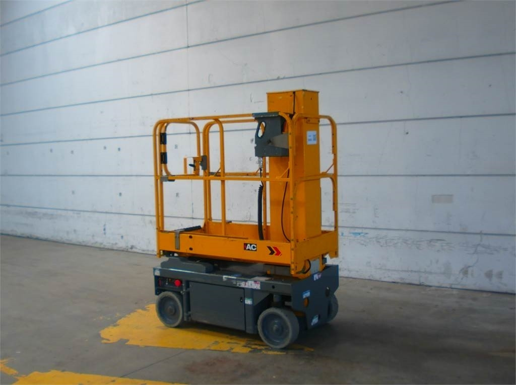 Haulotte STAR8S - Nacelle à mât vertical: photos 2 Haulotte STAR8S - Nacelle à mât vertical: photos 2