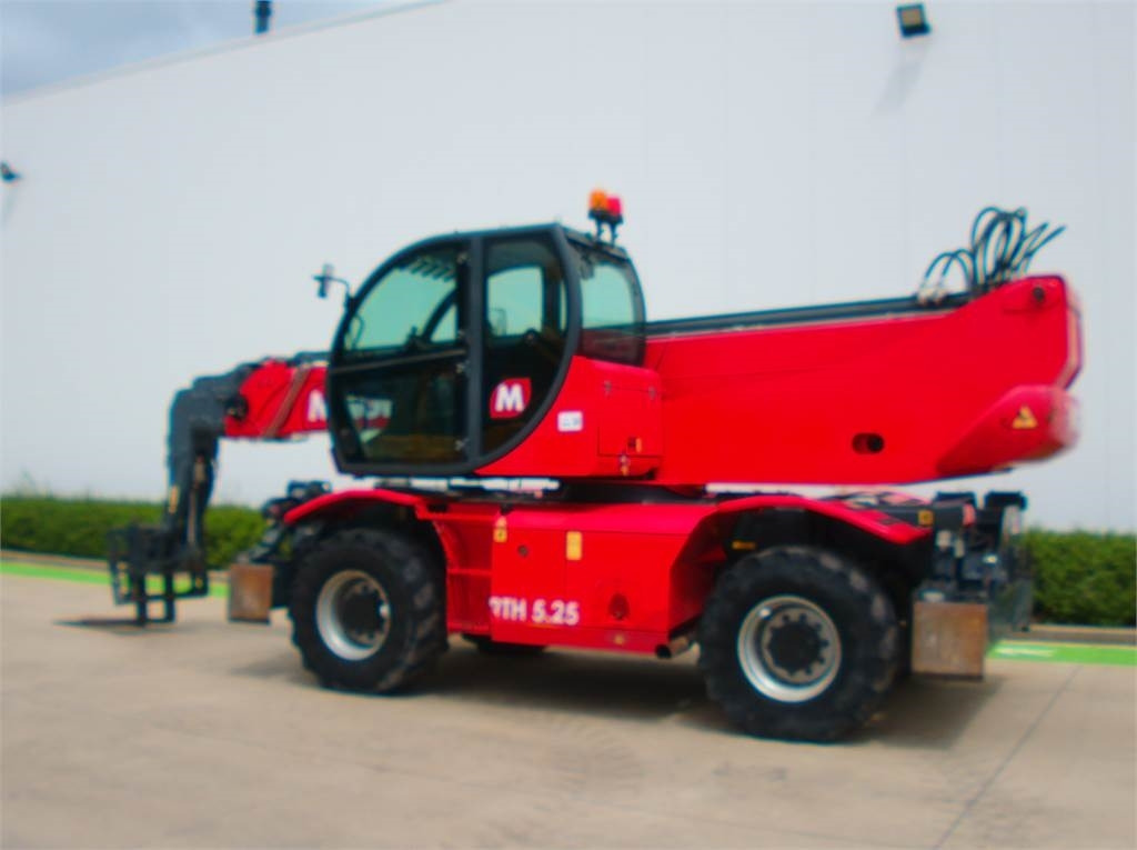 Magni 5.25 SH - Chariot télescopique: photos 3 Magni 5.25 SH - Chariot télescopique: photos 3