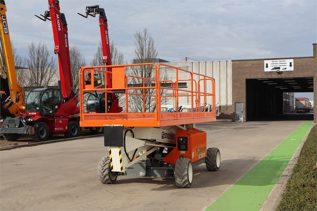 Snorkel SL30RTE - Nacelle ciseaux: photos 4 Snorkel SL30RTE - Nacelle ciseaux: photos 4