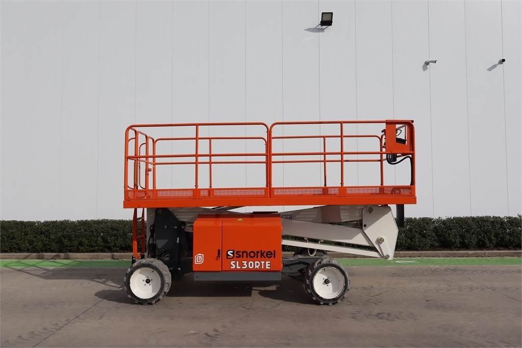 Snorkel SL30RTE - Nacelle ciseaux: photos 1 Snorkel SL30RTE - Nacelle ciseaux: photos 1