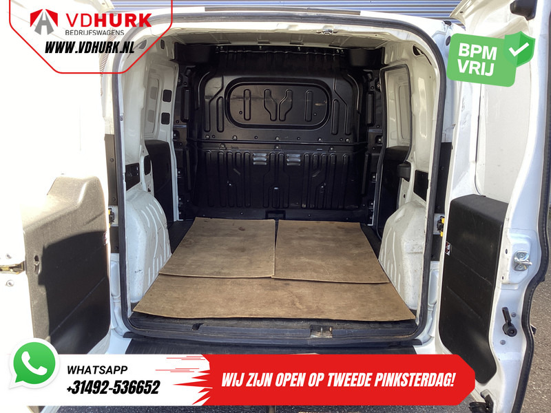 Fiat Dobló Cargo 1.6 MJ 105 pk EXPORT ONLY Airco/ PDC/ Trekhaak - Fourgonnette: photos 5 Fiat Dobló Cargo 1.6 MJ 105 pk EXPORT ONLY Airco/ PDC/ Trekhaak - Fourgonnette: photos 5