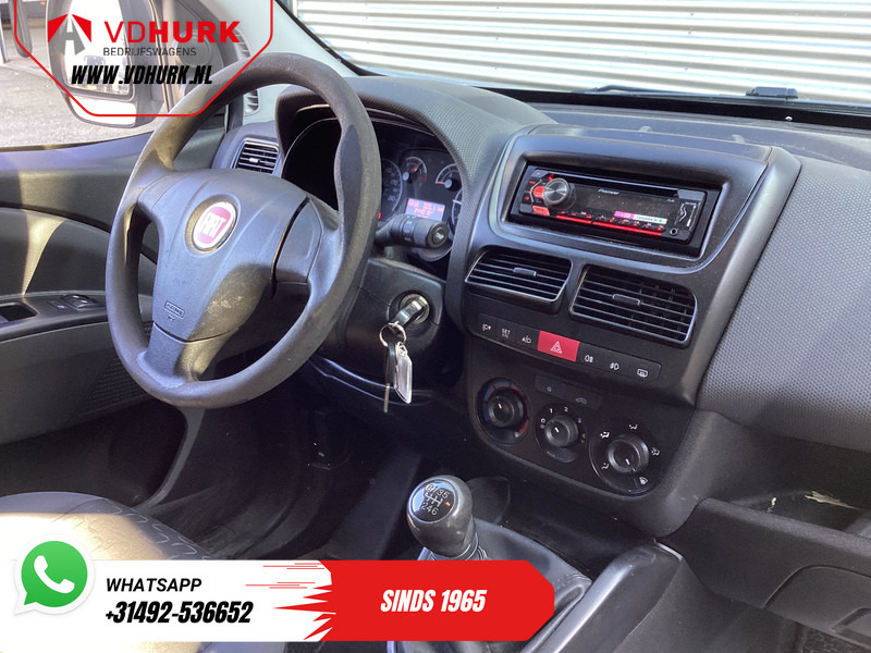 Fiat Dobló Cargo 1.6 MJ 105 pk EXPORT ONLY Airco/ PDC/ Trekhaak - Fourgonnette: photos 3 Fiat Dobló Cargo 1.6 MJ 105 pk EXPORT ONLY Airco/ PDC/ Trekhaak - Fourgonnette: photos 3