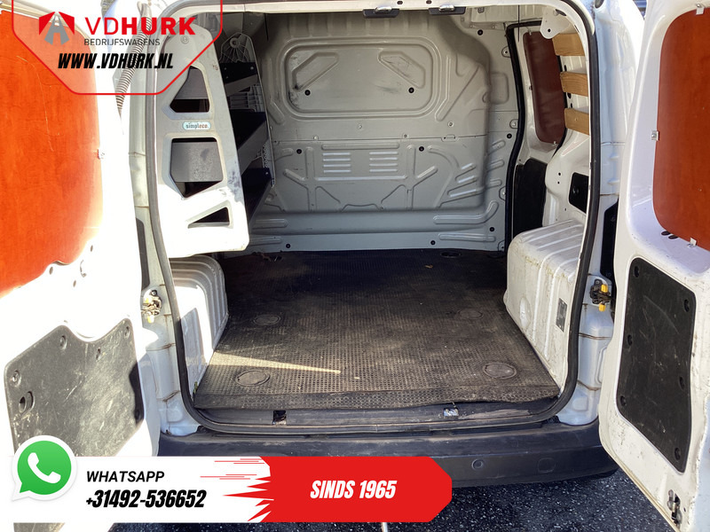 Fiat Fiorino 1.3 MJ 75 pk EXPORT APK 09-2026/ Airco/ Trekhaak/ Lichtbalk/ PDC - Fourgonnette: photos 5 Fiat Fiorino 1.3 MJ 75 pk EXPORT APK 09-2026/ Airco/ Trekhaak/ Lichtbalk/ PDC - Fourgonnette: photos 5