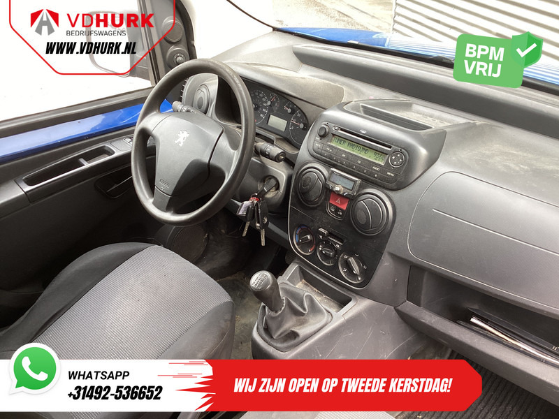 Peugeot Bipper 1.4 HDi EXPORT ONLY Rijdt prima/ Carkit/ Betimmerd/ Radio/ Trekhaak - Fourgonnette: photos 3 Peugeot Bipper 1.4 HDi EXPORT ONLY Rijdt prima/ Carkit/ Betimmerd/ Radio/ Trekhaak - Fourgonnette: photos 3