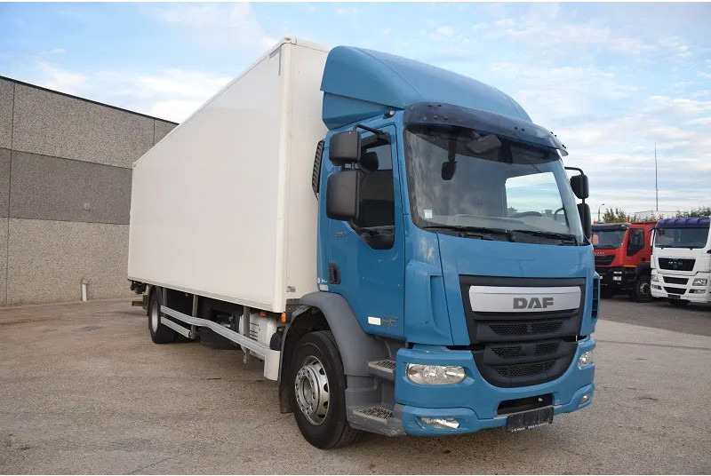 DAF LF 280 - Camion fourgon: photos 5 DAF LF 280 - Camion fourgon: photos 5