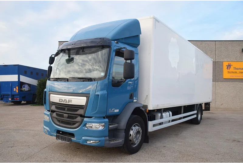 DAF LF 280 - Camion fourgon: photos 1 DAF LF 280 - Camion fourgon: photos 1