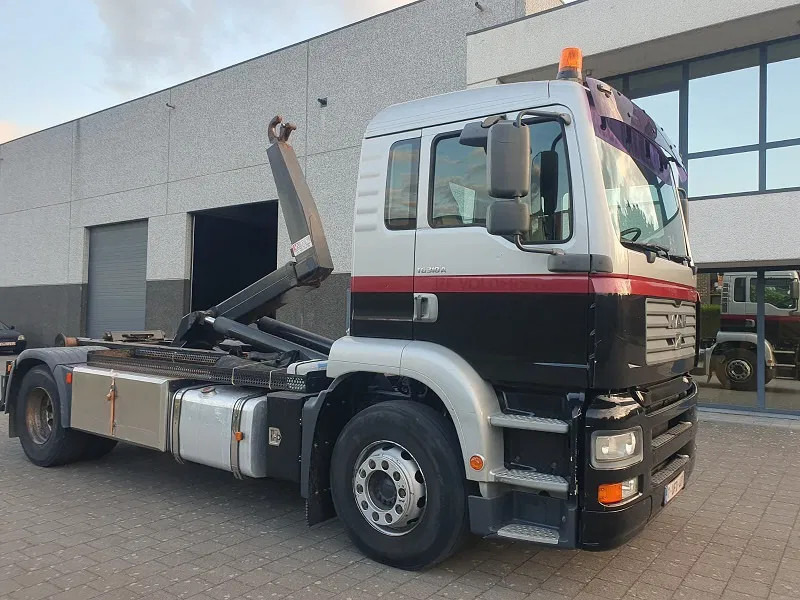 MAN TG 310 A - Camion ampliroll: photos 1 MAN TG 310 A - Camion ampliroll: photos 1