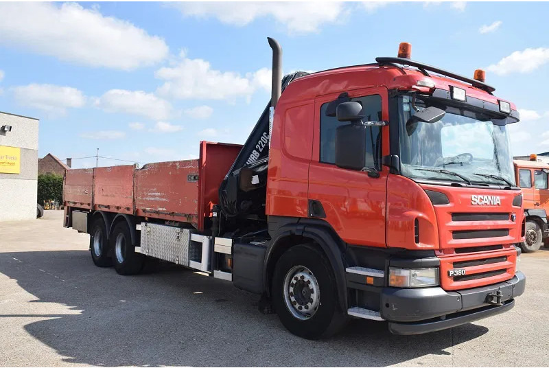 Scania P 380 HIAB 222 C - Camion grue: photos 3 Scania P 380 HIAB 222 C - Camion grue: photos 3