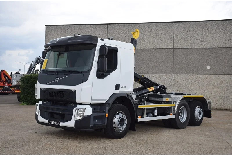Volvo FE 320 - Camion ampliroll: photos 2 Volvo FE 320 - Camion ampliroll: photos 2