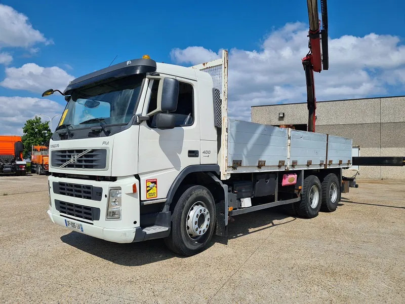 Volvo FM 400 - Camion grue: photos 3 Volvo FM 400 - Camion grue: photos 3