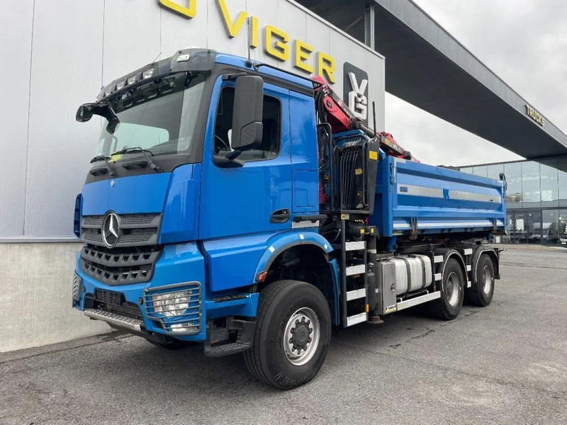 Mercedes-Benz Arocs 3342 *6x6*meegestuurd as*2zijdige kipper*Airco*Bluetooth - Camion benne, Camion grue: photos 1 Mercedes-Benz Arocs 3342 *6x6*meegestuurd as*2zijdige kipper*Airco*Bluetooth - Camion benne, Camion grue: photos 1