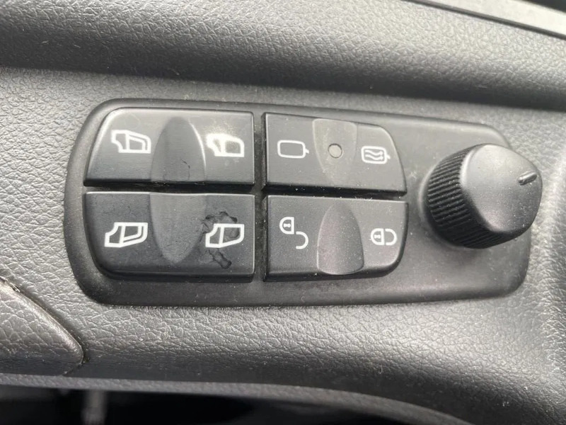 Mercedes-Benz Atego 1018 *Cruise control*Airco*Achteruitrijcamera*elektrische ruiten — crédit-bail Mercedes-Benz Atego 1018 *Cruise control*Airco*Achteruitrijcamera*elektrische ruiten: photos 20