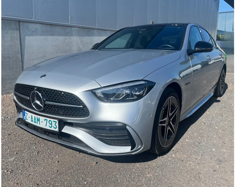Mercedes-Benz C-Klasse C300e Sedan*AMG PAKKET*NIGHT PAKKET*HEADUPDISPL*360°CAM* - Berline: photos 1 Mercedes-Benz C-Klasse C300e Sedan*AMG PAKKET*NIGHT PAKKET*HEADUPDISPL*360°CAM* - Berline: photos 1