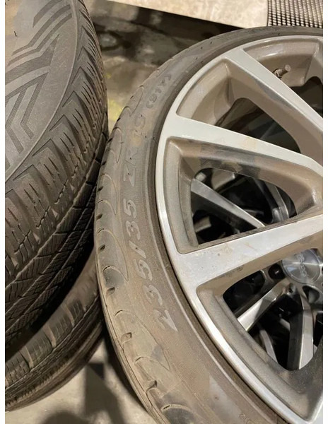 Pirelli *Brock velgen met Pirelli banden *235/35 ZR19 - Pneus et jantes pour Voiture: photos 4 Pirelli *Brock velgen met Pirelli banden *235/35 ZR19 - Pneus et jantes pour Voiture: photos 4