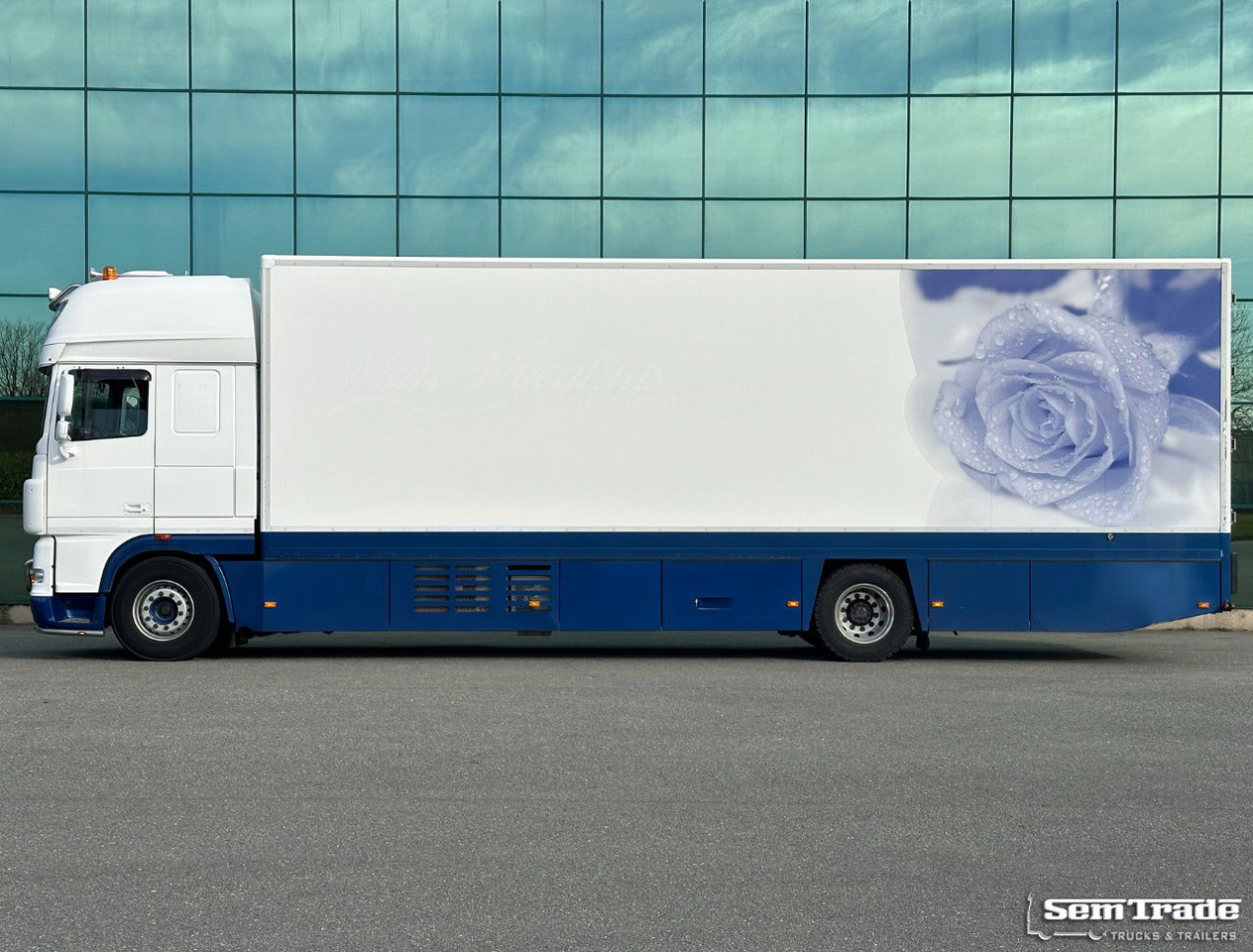 DAF XF 105.460 SSC 7 Karren BAK Bloemen Verkoop Koeling Klep Kachel - Camion frigorifique: photos 2 DAF XF 105.460 SSC 7 Karren BAK Bloemen Verkoop Koeling Klep Kachel - Camion frigorifique: photos 2