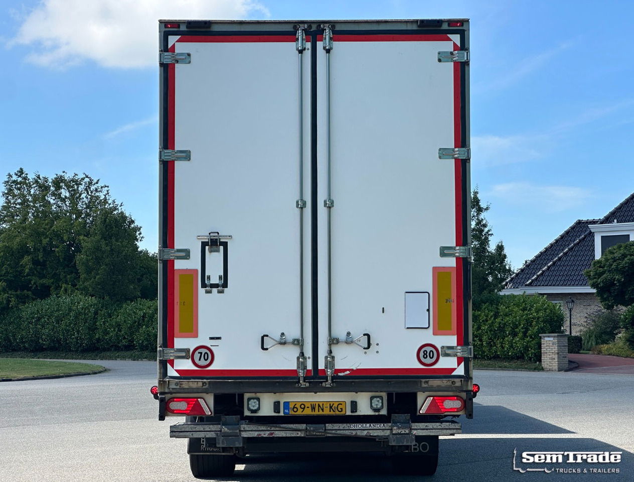 DAF XF 480 FAR SSC 2x Tail Lift 50 CC Trolleys Carrier TRS Iceland Super Condition NL-Combi - Camion frigorifique: photos 4 DAF XF 480 FAR SSC 2x Tail Lift 50 CC Trolleys Carrier TRS Iceland Super Condition NL-Combi - Camion frigorifique: photos 4