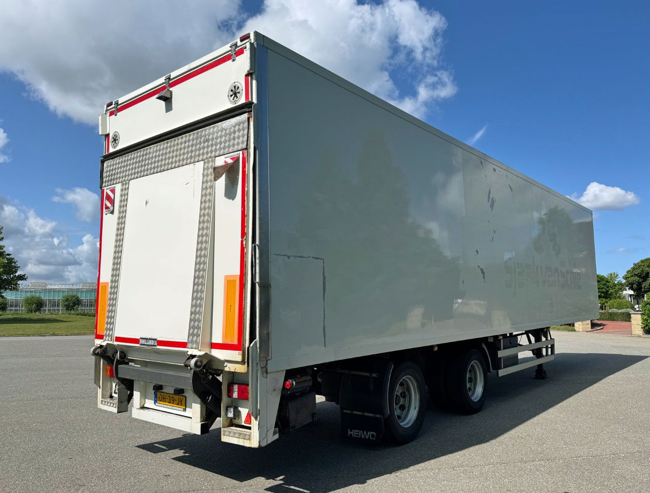 HTF 2-AS Heiwo 1240 x 250 x 272 CM Inwendig Stuuras Laadklep APK TOT 07-2026 - Semi-remorque fourgon: photos 5 HTF 2-AS Heiwo 1240 x 250 x 272 CM Inwendig Stuuras Laadklep APK TOT 07-2026 - Semi-remorque fourgon: photos 5