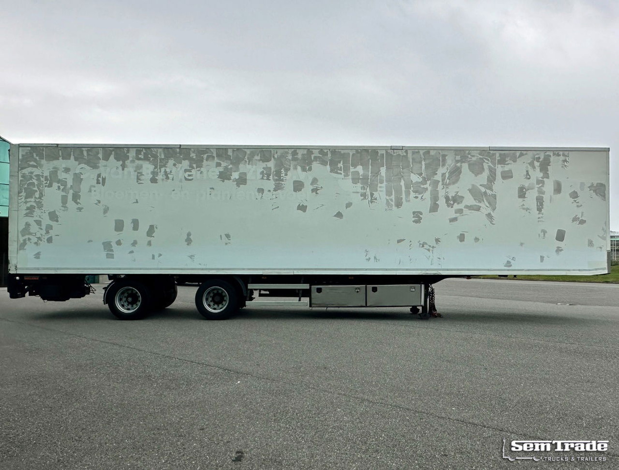 Lamboo T03 Isolated BOX + Heater Steering Axle Lift Axle Tail Lift NL-Trailer - Semi-remorque fourgon: photos 5 Lamboo T03 Isolated BOX + Heater Steering Axle Lift Axle Tail Lift NL-Trailer - Semi-remorque fourgon: photos 5