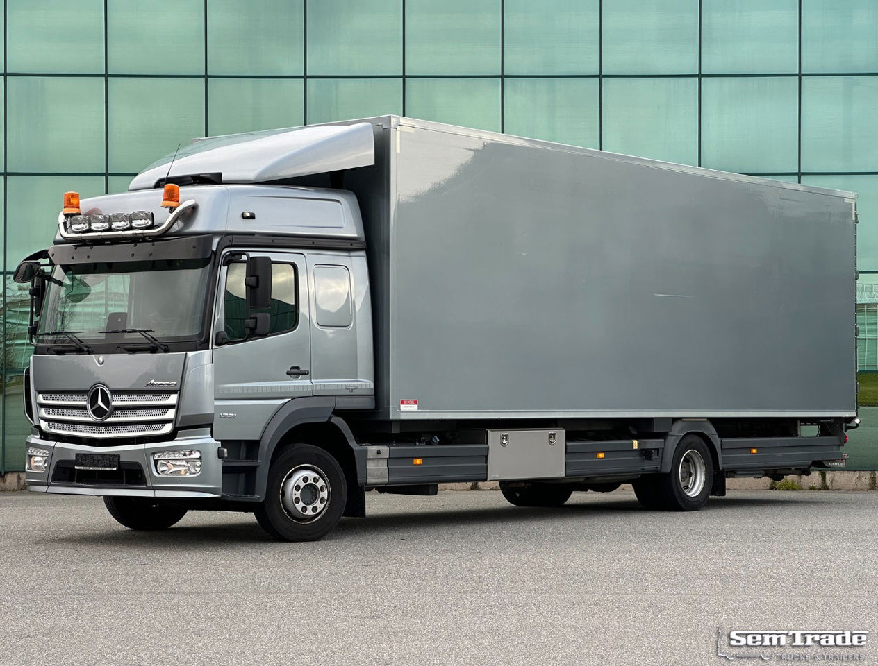 Mercedes-Benz Atego 1221 Euro 6 Isolated BOX + Heater Side Door Tail Lift 336.00 - Camion fourgon: photos 1 Mercedes-Benz Atego 1221 Euro 6 Isolated BOX + Heater Side Door Tail Lift 336.00 - Camion fourgon: photos 1