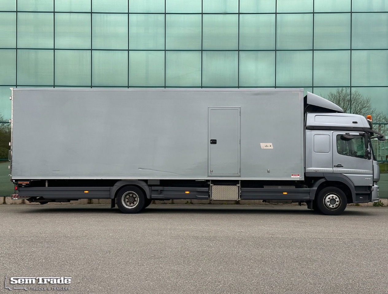 Mercedes-Benz Atego 1221 Euro 6 Isolated BOX + Heater Side Door Tail Lift 336.00 - Camion fourgon: photos 5 Mercedes-Benz Atego 1221 Euro 6 Isolated BOX + Heater Side Door Tail Lift 336.00 - Camion fourgon: photos 5