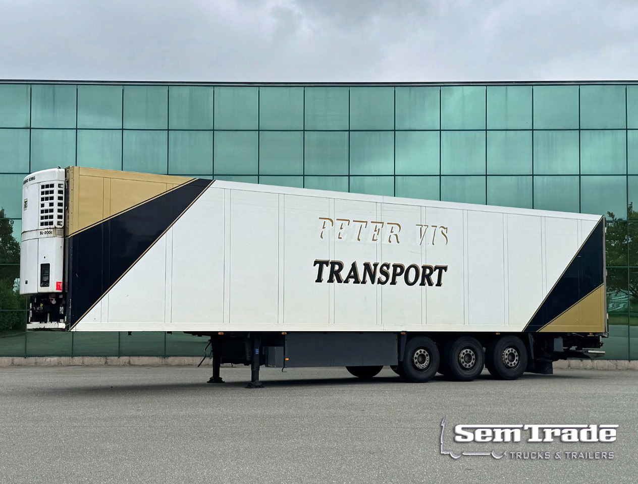 Schmitz Cargobull SKO24 Thermo King SL200e Only 8.900 Hours 270 CM High 250 CM Wide Disc Brakes Lift Axle NL Trailer - Semi-remorque frigorifique: photos 1 Schmitz Cargobull SKO24 Thermo King SL200e Only 8.900 Hours 270 CM High 250 CM Wide Disc Brakes Lift Axle NL Trailer - Semi-remorque frigorifique: photos 1