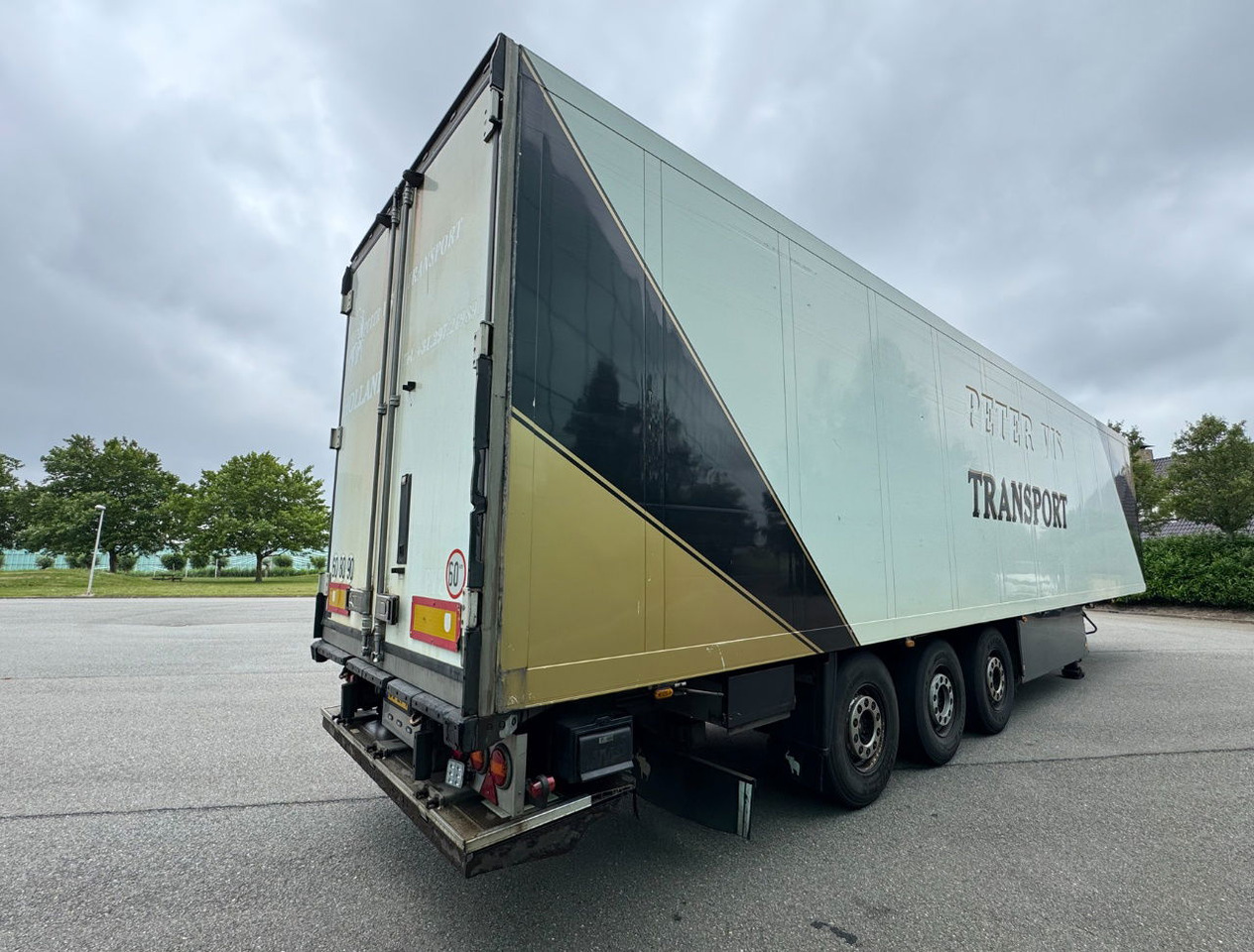 Schmitz Cargobull SKO24 Thermo King SL200e Only 8.900 Hours 270 CM High 250 CM Wide Disc Brakes Lift Axle NL Trailer - Semi-remorque frigorifique: photos 5 Schmitz Cargobull SKO24 Thermo King SL200e Only 8.900 Hours 270 CM High 250 CM Wide Disc Brakes Lift Axle NL Trailer - Semi-remorque frigorifique: photos 5