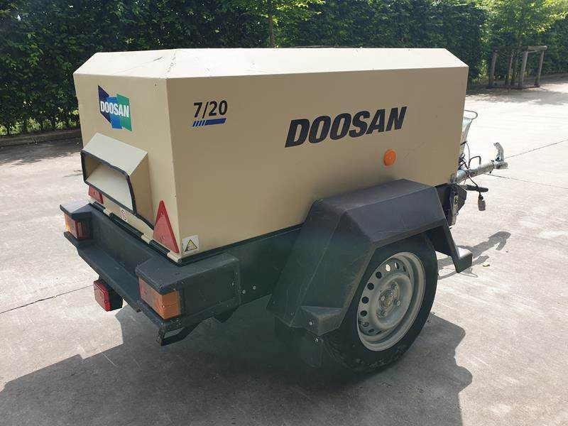 Doosan 7 / 20 - Compresseur d'air: photos 3 Doosan 7 / 20 - Compresseur d'air: photos 3