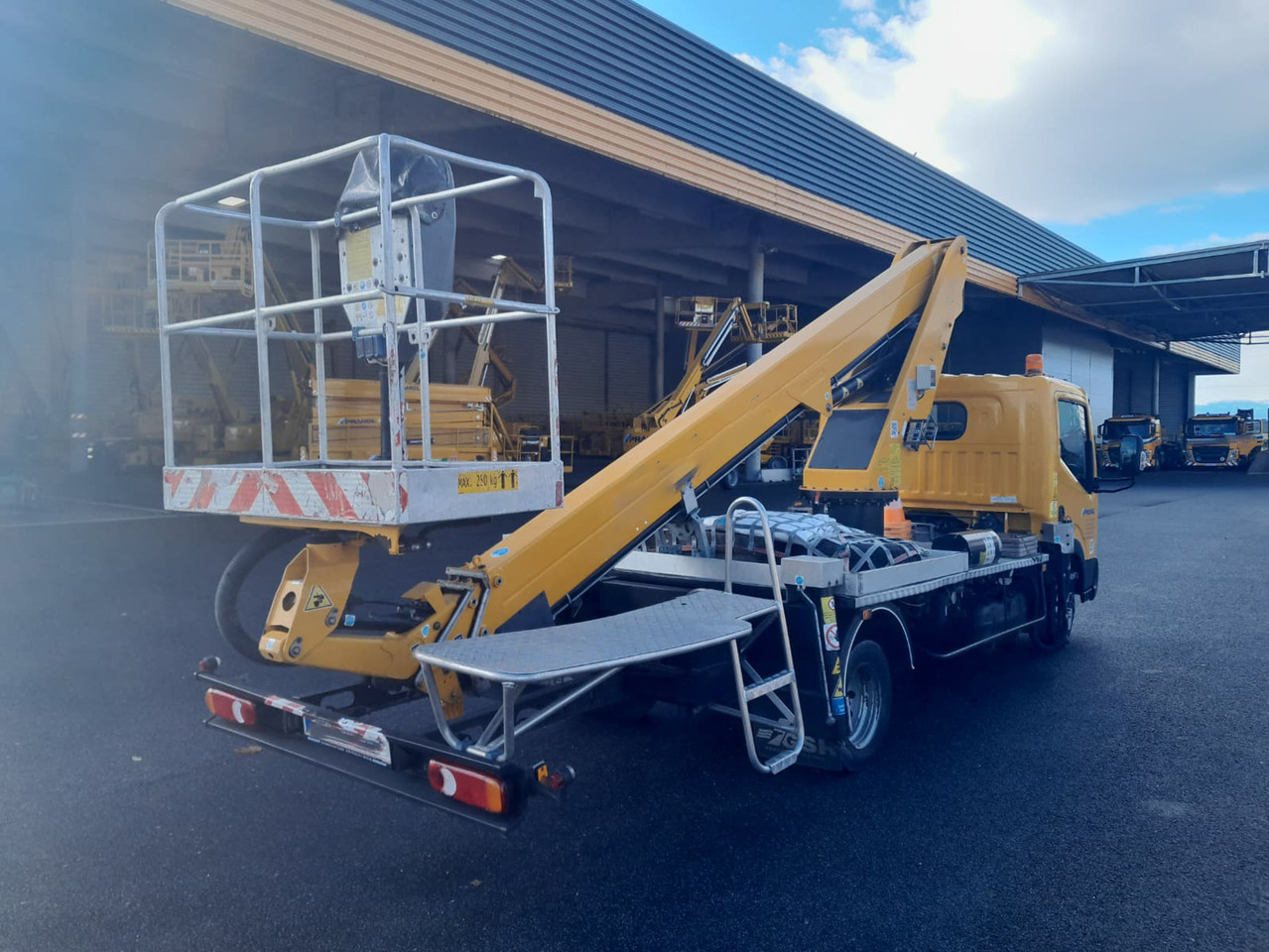 GSR E200T Comfort X - Camion avec nacelle: photos 3 GSR E200T Comfort X - Camion avec nacelle: photos 3