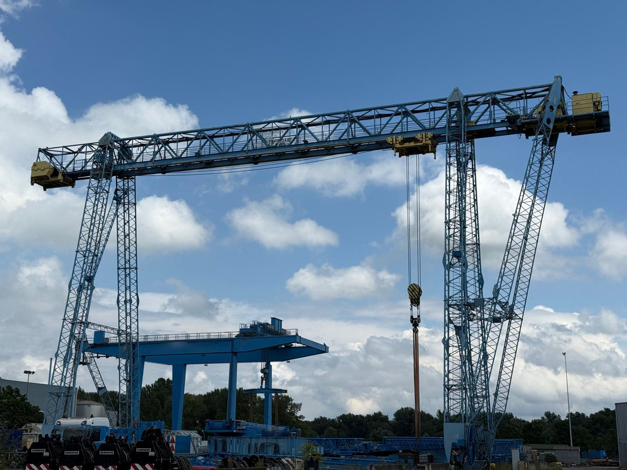 Voest Alpine 60 ton - Portique de manutention: photos 1 Voest Alpine 60 ton - Portique de manutention: photos 1