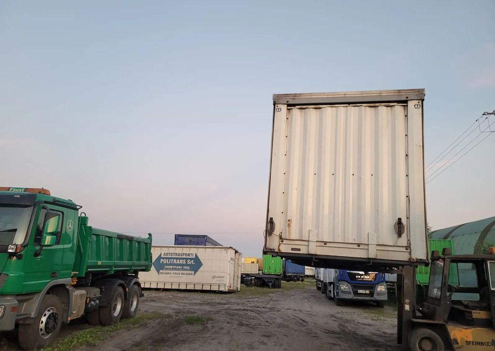 Krone Zabudowa Firanka - Carrosserie bâchee: photos 4 Krone Zabudowa Firanka - Carrosserie bâchee: photos 4