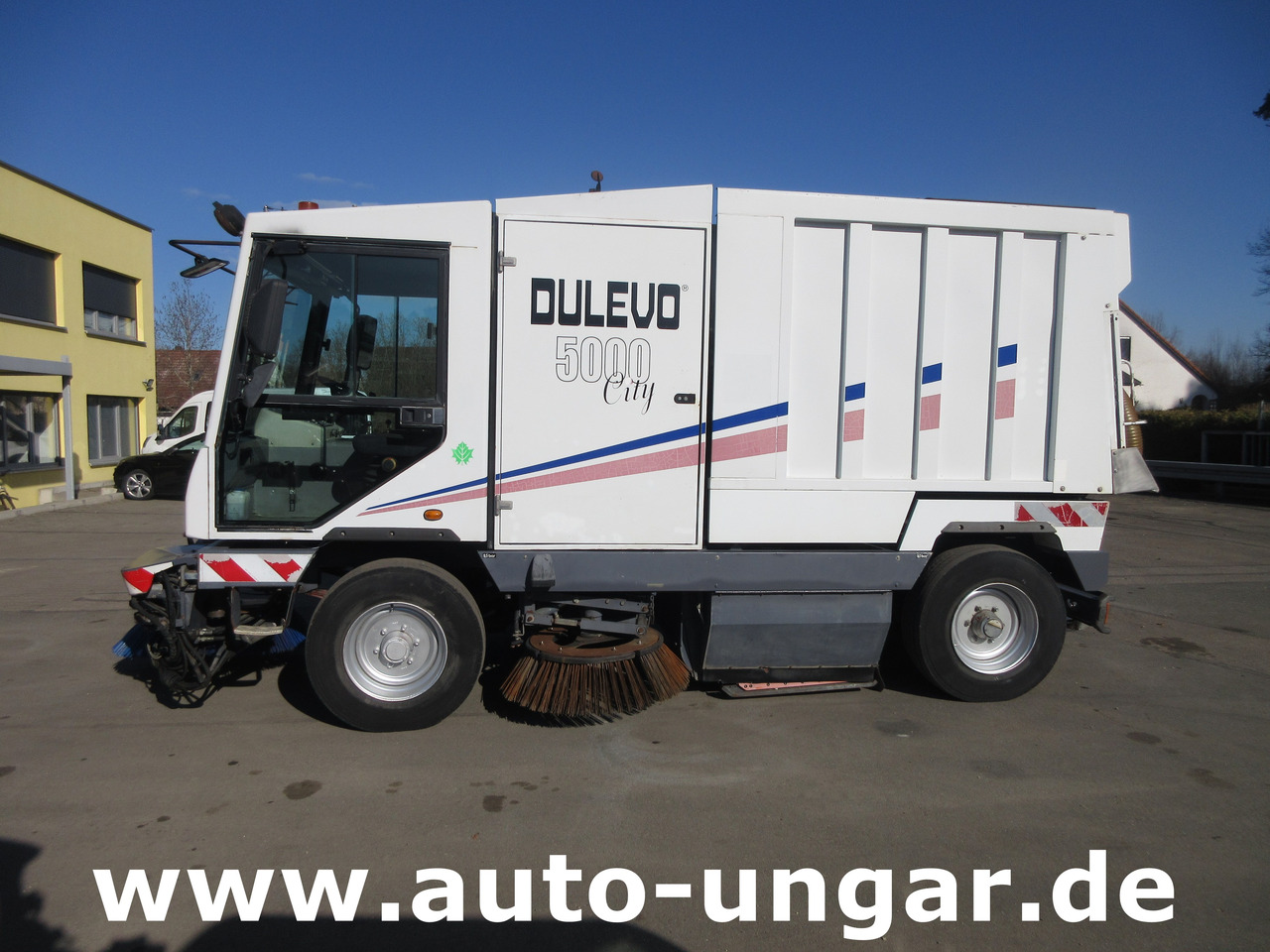 DULEVO 5000 City Hochentleerung Handsaugschlauch Frontbesen 4x4x4 - Balayeuse de voirie: photos 2 DULEVO 5000 City Hochentleerung Handsaugschlauch Frontbesen 4x4x4 - Balayeuse de voirie: photos 2