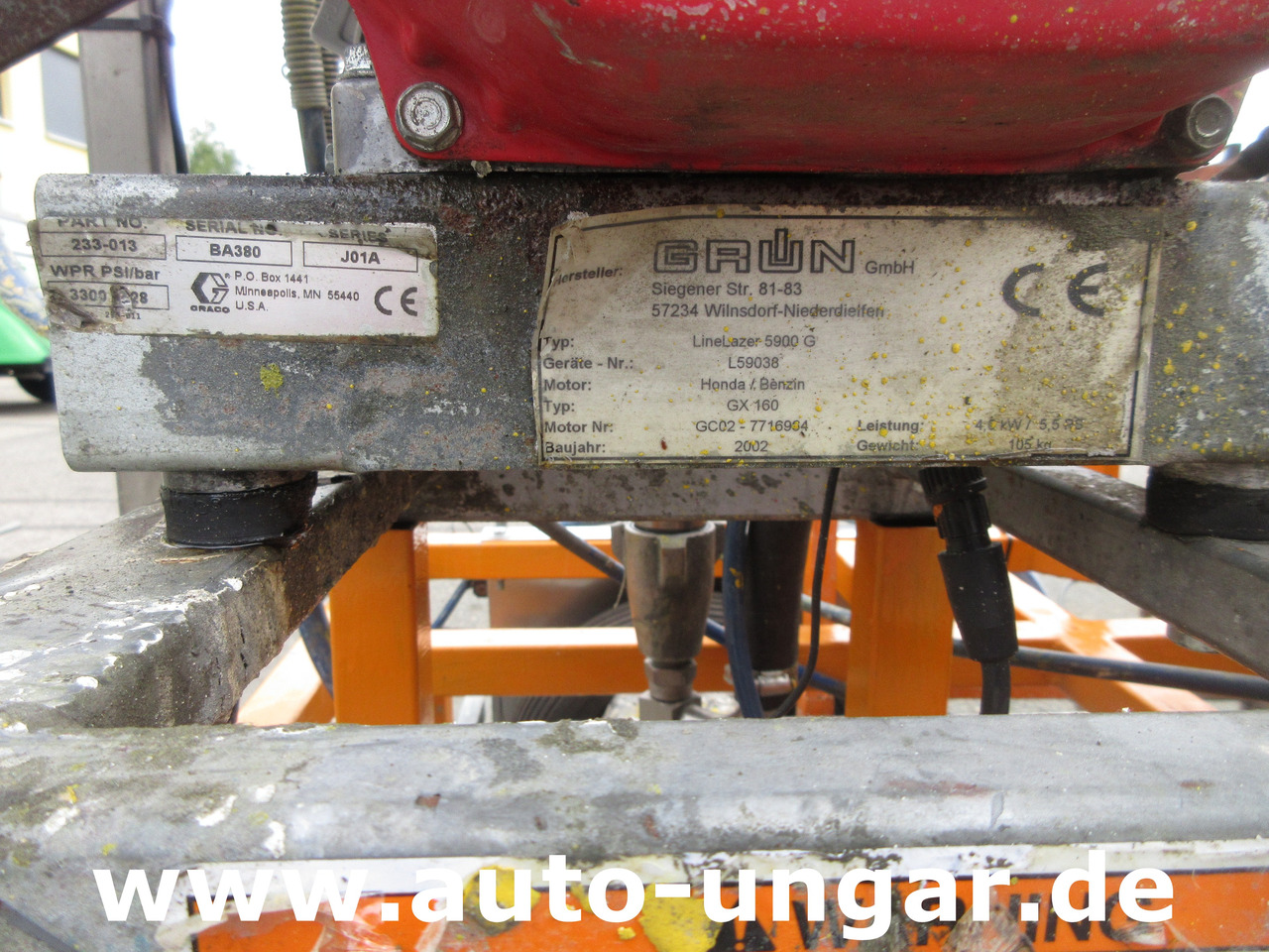 Graco LineLazer II 5900 auf Zindel VarioZet Linedriver Perlstreuer + Airless-Farb-Spritze Hofmann - Travaux routiers: photos 5 Graco LineLazer II 5900 auf Zindel VarioZet Linedriver Perlstreuer + Airless-Farb-Spritze Hofmann - Travaux routiers: photos 5