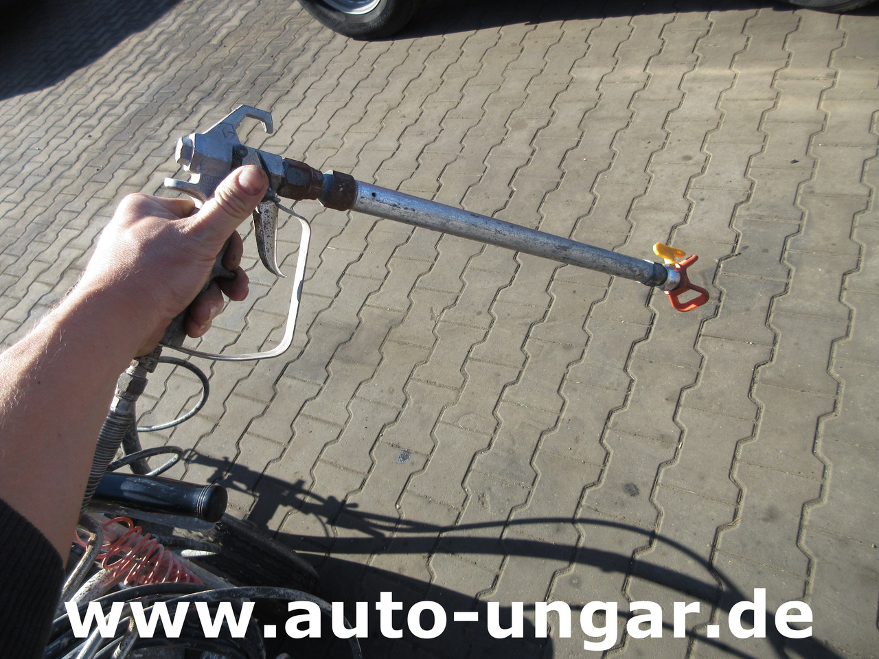 Graco LineLazer Striper GM 5000 Airless Roadmarking Machine Straßenmarkierung - Travaux routiers: photos 5 Graco LineLazer Striper GM 5000 Airless Roadmarking Machine Straßenmarkierung - Travaux routiers: photos 5