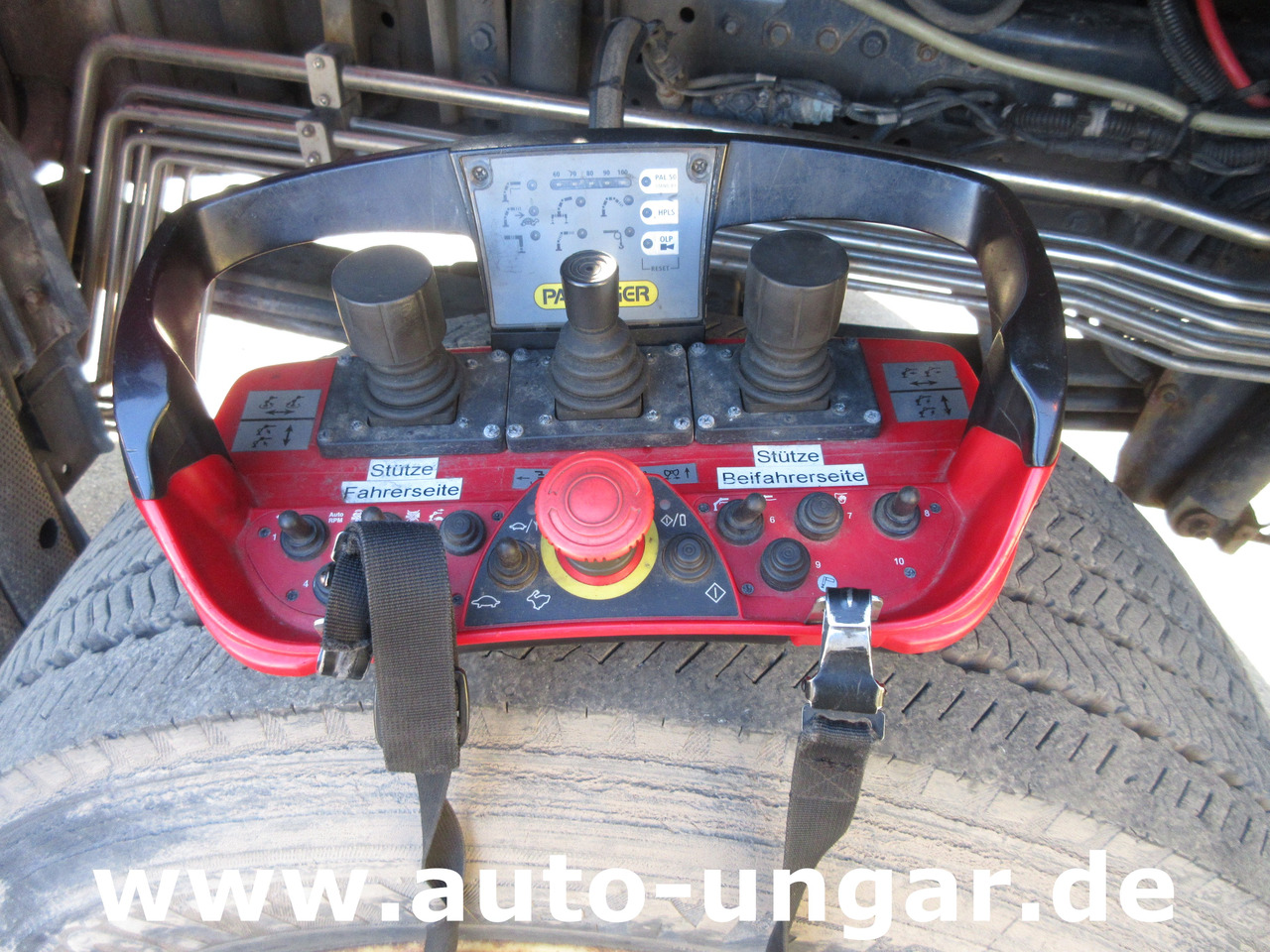 Camion benne, Camion grue IVECO Trakker 360 Kipper Allrad 4x4 Kran Palfinger PK 9002 Kommunalhydraulik Winterdienst Euro 5: photos 34