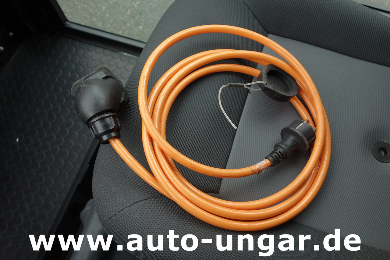 Fourgon grand volume, Utilitaire électrique Mega Mega - Aixam Mega RM H9 Koffer Elektro: photos 18 Fourgon grand volume, Utilitaire électrique Mega Mega - Aixam Mega RM H9 Koffer Elektro: photos 18