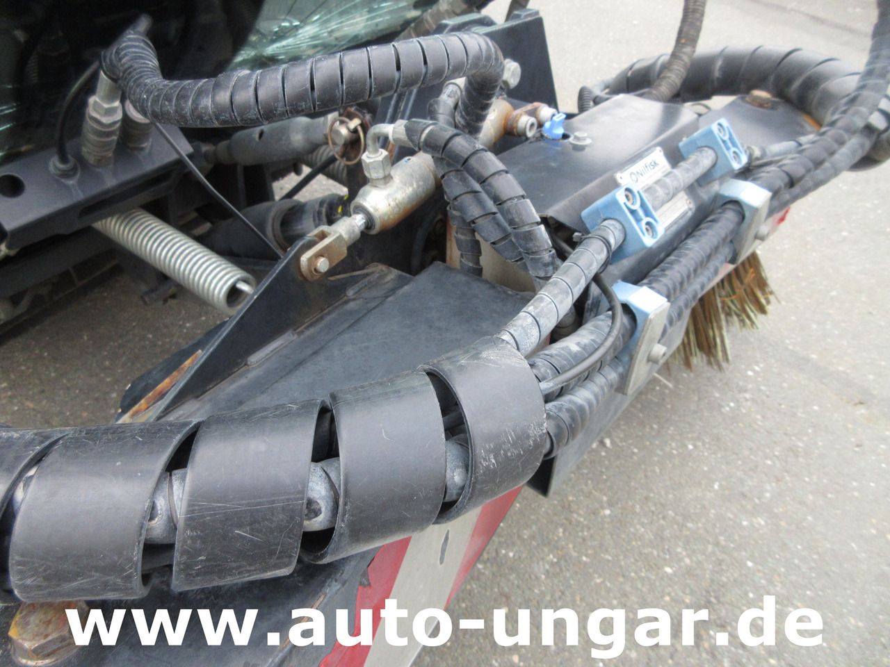 Nilfisk CR3500 CityRanger Schmidt Flexigo Multigo 4x4 Kehrmaschine Geräteträger - Balayeuse de voirie: photos 5 Nilfisk CR3500 CityRanger Schmidt Flexigo Multigo 4x4 Kehrmaschine Geräteträger - Balayeuse de voirie: photos 5