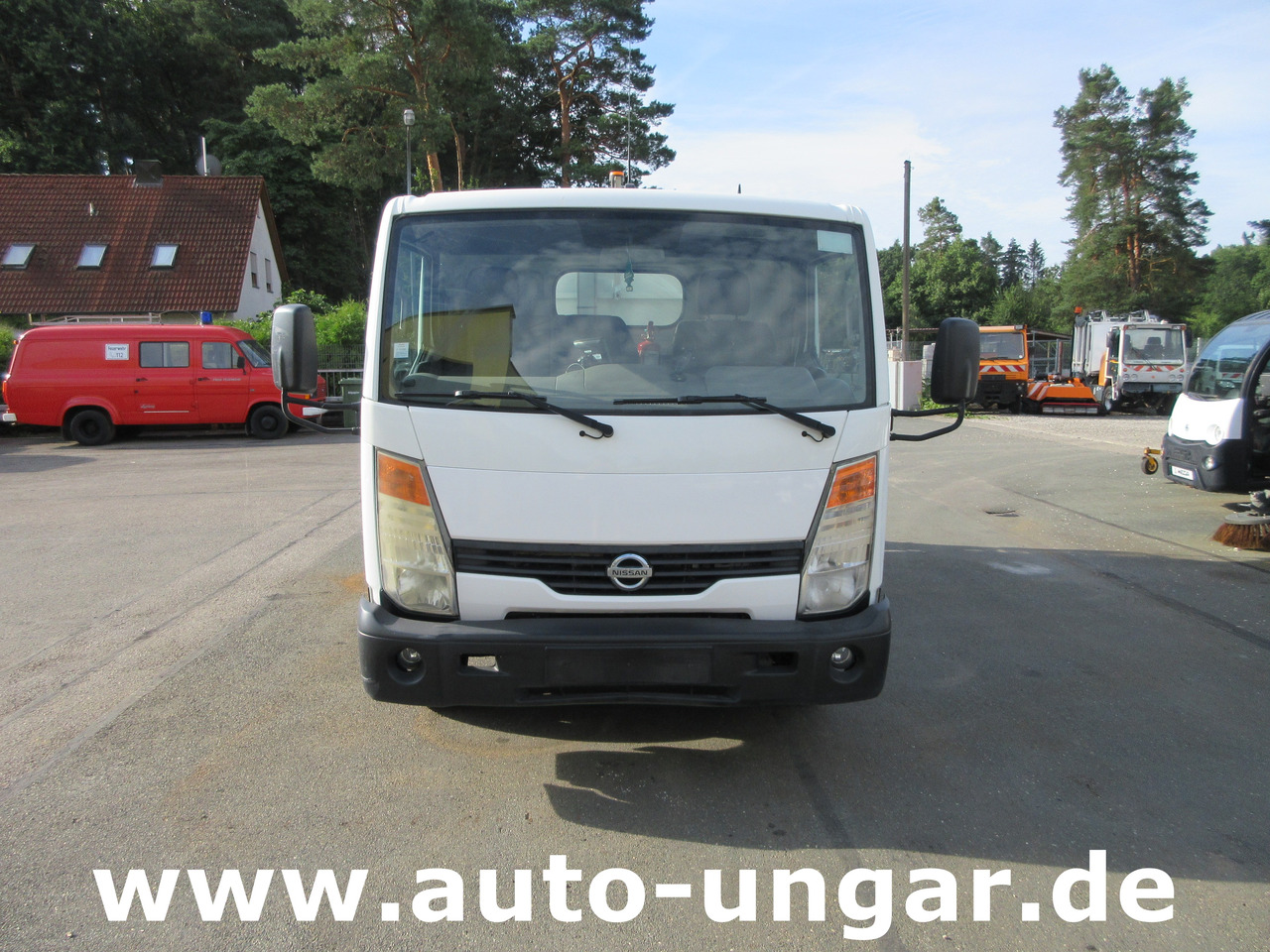 Nissan Cabstar 35.14 Mecagil Lebon Müllwagen BOM Garbage Truck 3.500kg - Benne à ordures ménagères: photos 2 Nissan Cabstar 35.14 Mecagil Lebon Müllwagen BOM Garbage Truck 3.500kg - Benne à ordures ménagères: photos 2