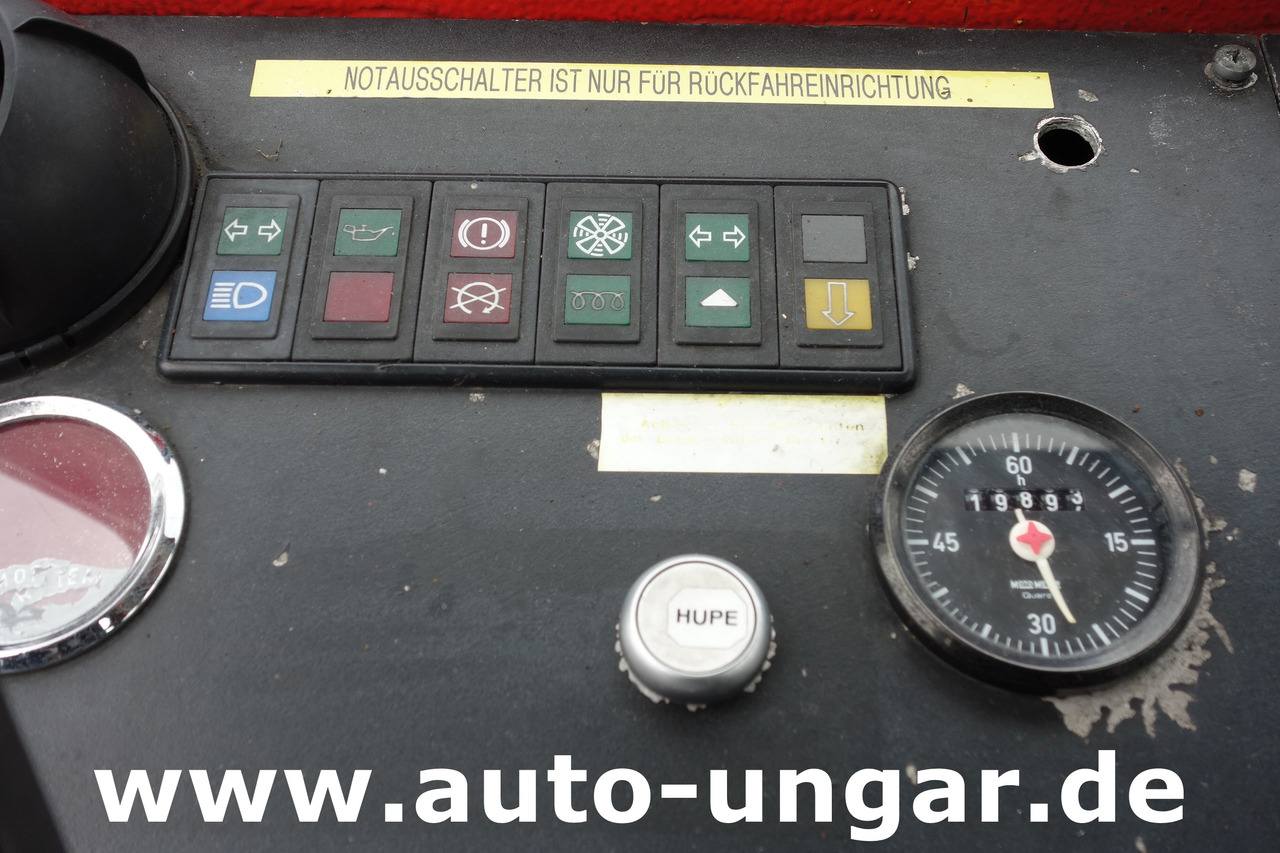 Tracteur à bagages ROFAN ZD44F Jenbacher Pushback  Pull - Tractor GSE Gepäckschlepper Industrieschlepper: photos 16