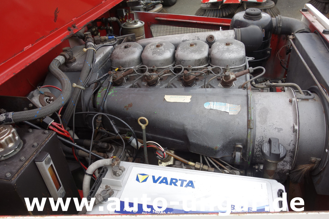 Tracteur à bagages ROFAN ZD44F Jenbacher Pushback  Pull - Tractor GSE Gepäckschlepper Industrieschlepper: photos 11