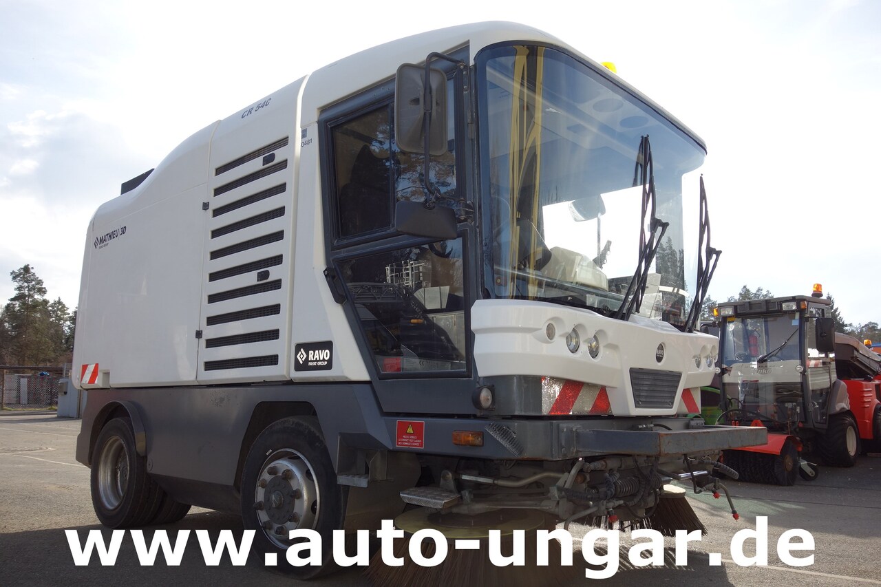 Ravo CR 540 Bj. 2013 Kehrmschine Straßenkehrer Streetsweeper Kommunalfahrzeug - Balayeuse de voirie: photos 1 Ravo CR 540 Bj. 2013 Kehrmschine Straßenkehrer Streetsweeper Kommunalfahrzeug - Balayeuse de voirie: photos 1