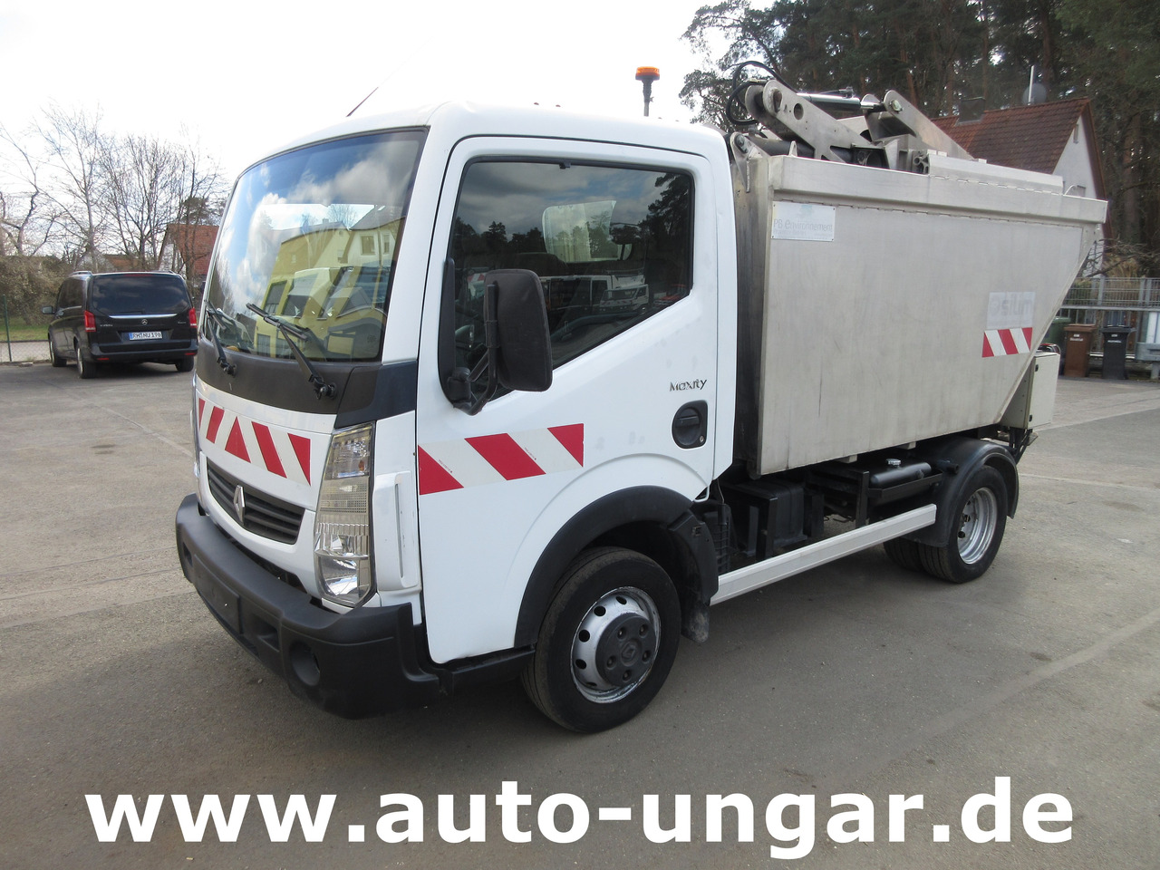 Renault Maxity Müllwagen 3.500kg Lifter Presse Kipper Tritt - Benne à ordures ménagères: photos 3 Renault Maxity Müllwagen 3.500kg Lifter Presse Kipper Tritt - Benne à ordures ménagères: photos 3