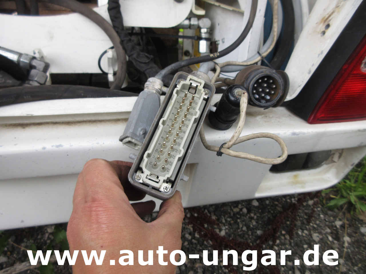 Véhicule de voirie/ Spécial CMAR NC300 Schwemmaufbau Laveuse Bj. 2014 für Multicar Tremo Hochdruck: photos 7 Véhicule de voirie/ Spécial CMAR NC300 Schwemmaufbau Laveuse Bj. 2014 für Multicar Tremo Hochdruck: photos 7