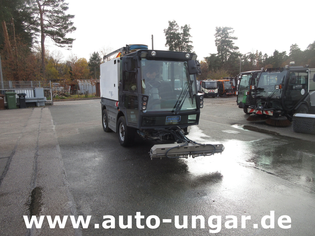 Schmidt CityJet 3000 Swingo + Cargy Schwemmfahrzeug aus 2018 80bar 3000l - Véhicule de voirie/ Spécial: photos 3 Schmidt CityJet 3000 Swingo + Cargy Schwemmfahrzeug aus 2018 80bar 3000l - Véhicule de voirie/ Spécial: photos 3